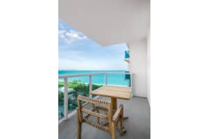 102 24th St APT 1113, Miami Beach, FL 33139, Sold 12/20/24