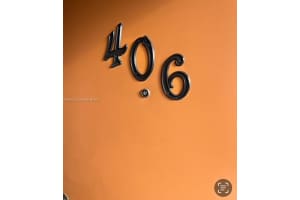 1800 W 54th St APT 406, Hialeah, FL 33012, Sold 08/28/25