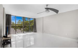 1001 SW 141st Ave APT 307K, Pembroke Pines, FL 33027, Sold 12/31/24