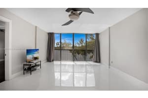 1001 SW 141st Ave APT 307K, Pembroke Pines, FL 33027, Sold 12/31/24