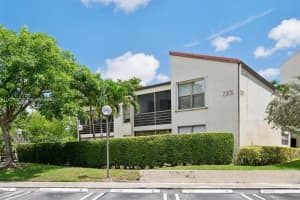 2305 S Cypress Bend Dr, Pompano Beach, FL 33069, Sold 07/22/25