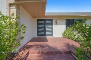 17201 SW 84th Ave, Palmetto Bay, FL 33157, Sold 02/28/25