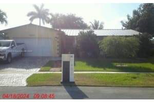 1401 NW 115th Ave, Pembroke Pines, FL 33026, Sold 10/03/24