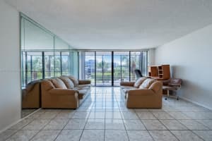 20500 E Country Club Dr, Aventura, FL 33180, Sold 09/24/24