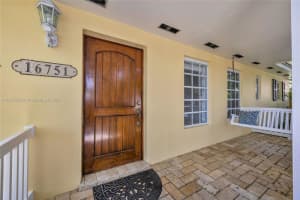 16751 SW 78th Ave, Palmetto Bay, FL 33157, Sold 12/19/24