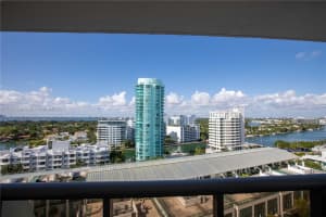 6039 Collins Ave APT 1728, Miami Beach, FL 33140, - MLS#A11627702