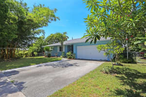 9360 SW 181st Terrace, Palmetto Bay, FL 33157, Sold 01/31/25