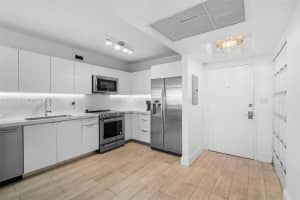 100 Lincoln Rd, Miami Beach, FL 33139, Sold 10/15/24