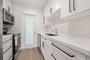 35 Edgewater Dr, Coral Gables, FL 33133, Sold 09/19/24