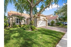 1319 Bayview Cir, Weston, FL 33326, Sold 09/05/24