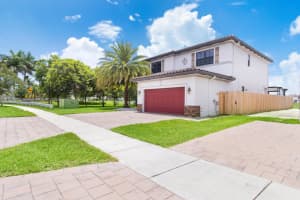 11710 SW 251st St, Homestead, FL 33032, Sold 08/27/24