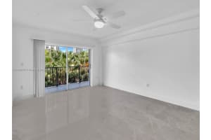 250 181 Dr APT 107, Sunny Isles Beach, FL 33160, Sold 09/30/24