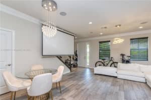 4012 Long Leaf Ln, Hollywood, FL 33021, Sold 09/19/24