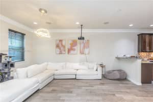 4012 Long Leaf Ln, Hollywood, FL 33021, Sold 09/19/24