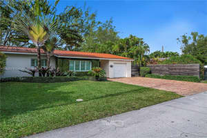 7220 SW 65th Ave, South Miami, FL 33143, Sold 10/05/24