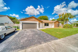 966 S Bluebird Ln, Homestead, FL 33035, Sold 10/28/24