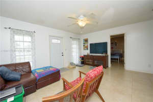 385 NW 16th St, Homestead, FL 33030, Sold 05/27/25