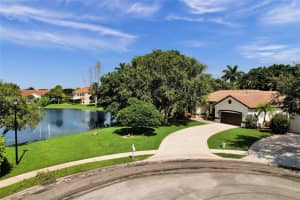 7010 Oakshire Ct, Greenacres, FL 33467, Sold 12/16/24