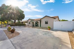 871 SE 2nd Pl, Hialeah, FL 33010, Sold 09/13/24