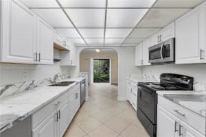 2738 N University Dr, Hollywood, FL 33024, Sold 09/06/24