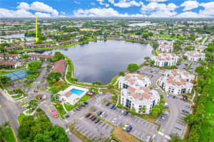 203 Lake Pointe Dr, Oakland Park, FL 33309, Sold 08/22/24