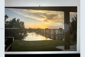411 S Hollybrook Dr 308, Pembroke Pines