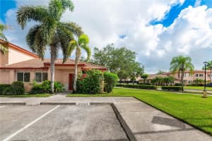 20843 NW 3rd Ct, Pembroke Pines, FL 33029, Sold 09/10/24