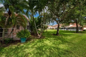 20843 NW 3rd Ct, Pembroke Pines, FL 33029, Sold 09/10/24