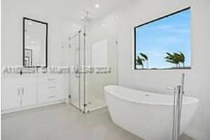 18221 SW 224th St, Miami, FL 33170, Sold 12/04/24