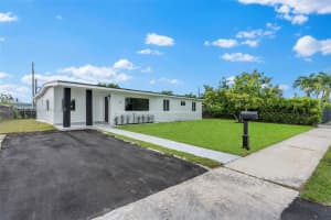 11465 SW 50th Terrace, Miami, FL 33165, Sold 09/30/24