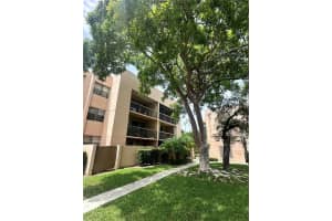 10975 SW 107th St APT 204, Miami, FL 33176, Sold 09/20/24