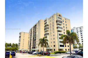 5055 NW 7th St APT 207, Miami, FL 33126, Sold 11/13/24
