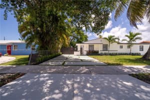 7370 SW 37th St, Miami, FL 33155, Sold 09/16/24