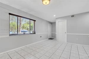 16210 SW 92nd Ave #19, Palmetto Bay, FL 33157, Sold 05/01/25