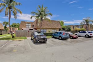 6580 W 24th Ct Apt 11-19, Hialeah, FL 33016, Sold 05/13/25
