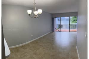 9371 Fontainebleau Blvd APT I237, Miami, FL 33172, Sold 11/08/24