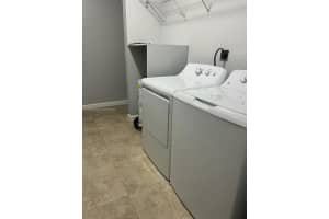 9371 Fontainebleau Blvd APT I237, Miami, FL 33172, Sold 11/08/24