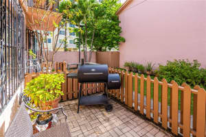 1049 SW 2nd St #1049, Miami, FL 33130, Sold 03/14/25