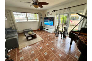 16142 SW 107th Ct, Miami, FL 33157, Sold 10/01/24