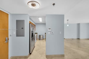1200 Brickell Bay Dr, Miami, FL 33131, Sold 09/23/24