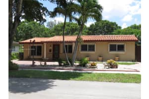 14201 Lake Saranac Ave, Miami Lakes, FL 33014, Sold 10/11/24