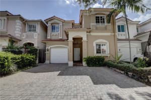 7324 NW 113th Ct, Doral, FL 33178, Sold 10/29/24
