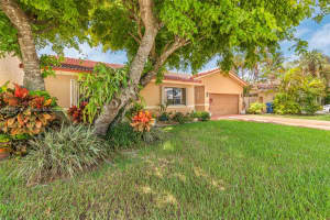 15986 SW 109th St, Miami, FL 33196, Sold 10/31/24