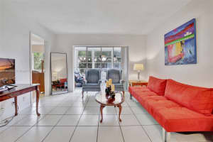 2525 W Golf Blvd APT 223, Pompano Beach, FL 33064, Sold 01/07/25