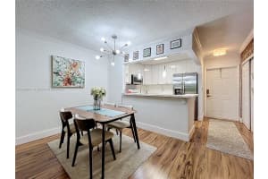 6715 N Kendall Dr APT 710, Pinecrest, FL 33156, Sold 11/15/24