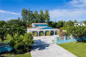 284 Orange Ave, Marathon, FL 33050, Sold 02/04/25
