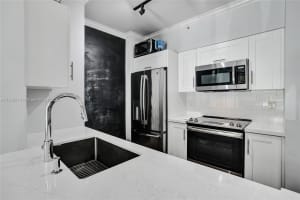 6831 SW 44th St, Miami, FL 33155, Sold 10/29/24