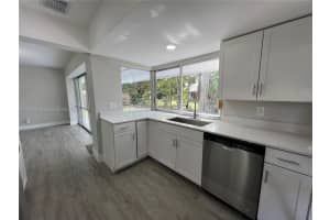 140 NE 25th Ct, Pompano Beach, FL 33064, Sold 01/30/25