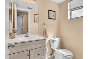 8028 NW 28th Pl, Sunrise, FL 33322, Sold 09/03/24