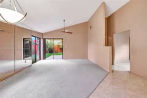 700 SW 113th Ave, Pembroke Pines, FL 33025, Sold 11/07/24